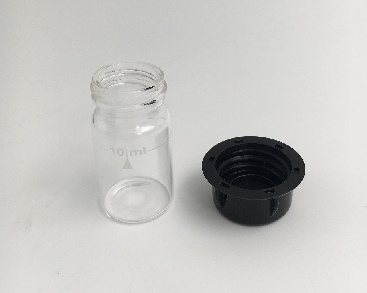 PrimeLab Rundküvette mit Deckel, Höhe 48mm, d 24mm - Pool Me Up
