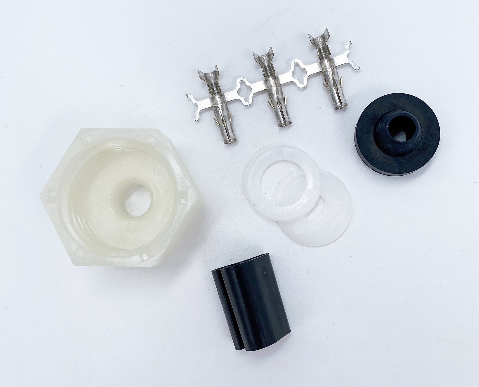 Dolphin Kabelanschluss mit weisser Mutter - Pool Me Up